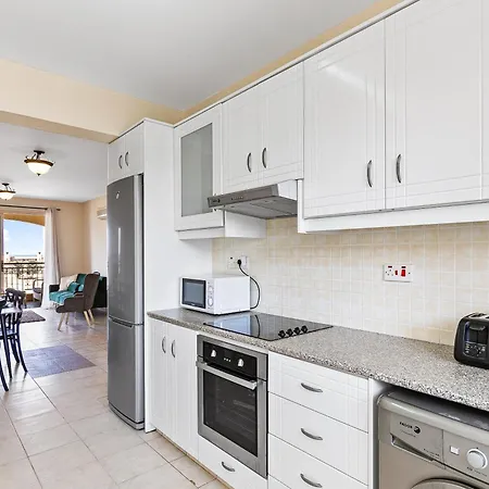 Royal Seacrest Amazing Location 2 Bed By Vichy Holidays Pafos