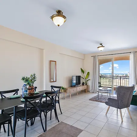 Royal Seacrest Amazing Location 2 Bed By Vichy Holidays