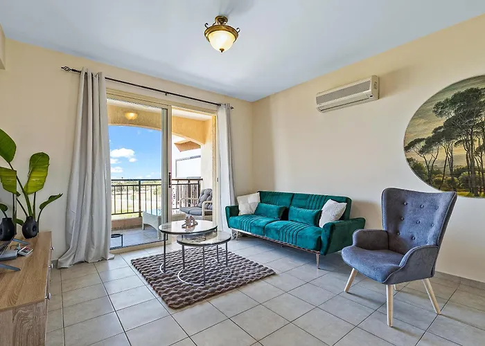 Royal Seacrest Amazing Location 2 Bed By Vichy Holidays Feriehus *