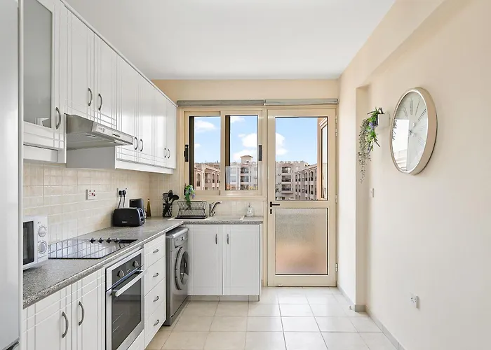 Feriehus Royal Seacrest Amazing Location 2 Bed By Vichy Holidays Paphos