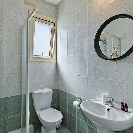 Royal Seacrest Amazing Location 2 Bed By Vichy Holidays *