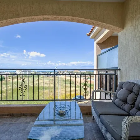 Διαμέρισμα Royal Seacrest Amazing Location 2 Bed By Vichy Holidays