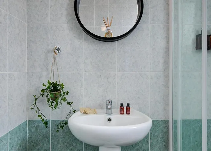 Royal Seacrest Amazing Location 2 Bed By Vichy Holidays Prázdninový dům *