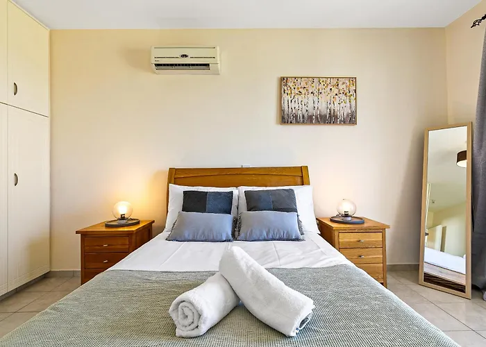 Prázdninový dům Royal Seacrest Amazing Location 2 Bed By Vichy Holidays *