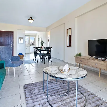 Royal Seacrest Amazing Location 2 Bed By Vichy Holidays Appartement Paphos