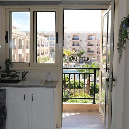 Royal Seacrest Amazing Location 2 Bed By Vichy Holidays *