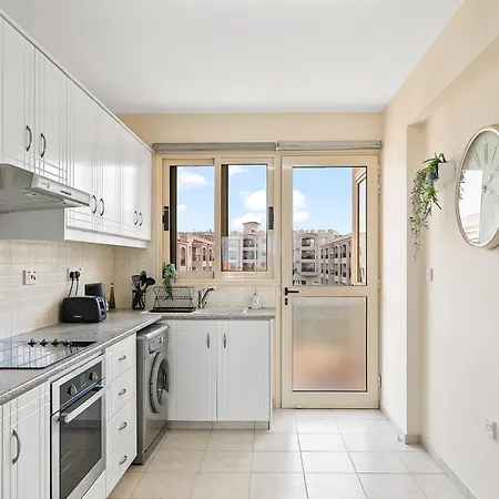 아파트 Royal Seacrest Amazing Location 2 Bed By Vichy Holidays 파포스